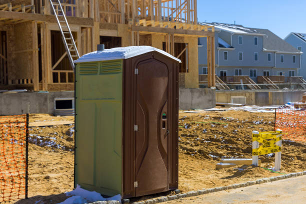 Portable Toilet Options We Offer in Island Lake, IL